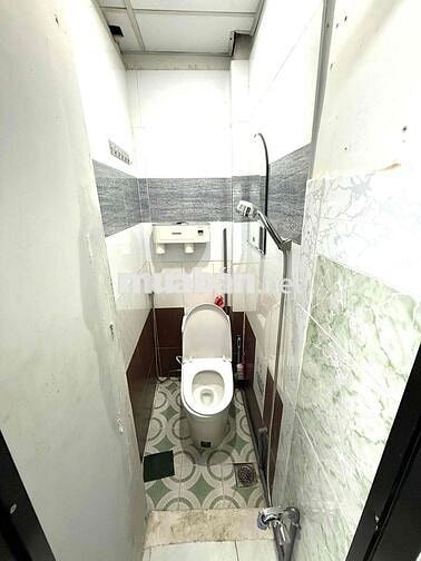 BÁN NHÀ TÔN ĐẢN Q4  VỊ TRÍ ĐẸP GẦN MẶT TIỀN TÔN ĐẢN
