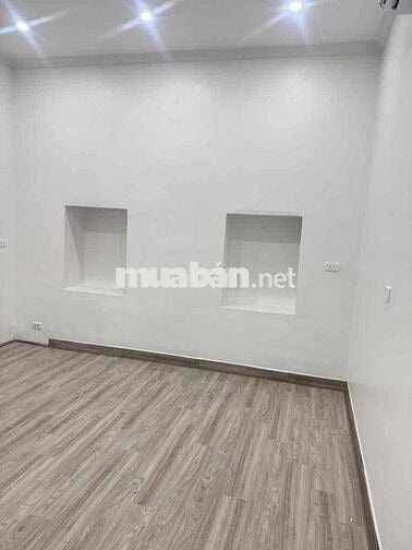 Bán căn hộ tập thể phố cổ Đồng Xuân 26 m x 3 tầng - Giá 3,6 tỷ sổ đỏ