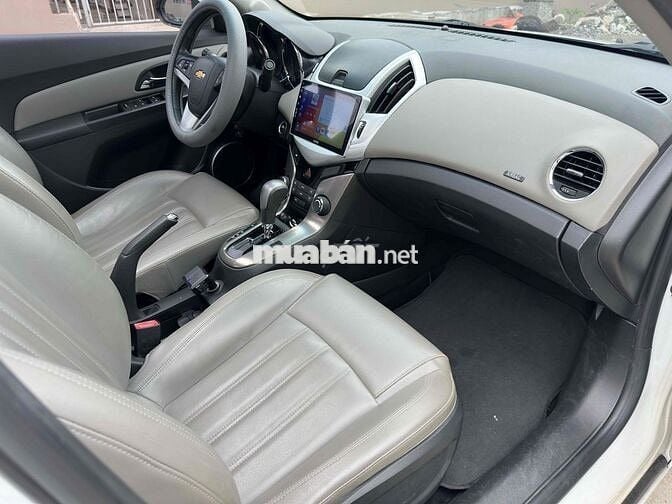 Chevrolet Cruze 2016 LTZ 1.8 AT Chất xe khỏi bàn