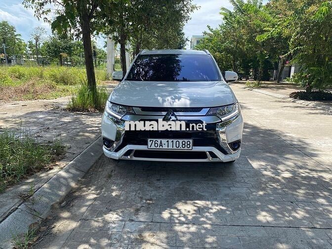 Mitsubishi Outlander 2024 2.0 CVT - 13300 km