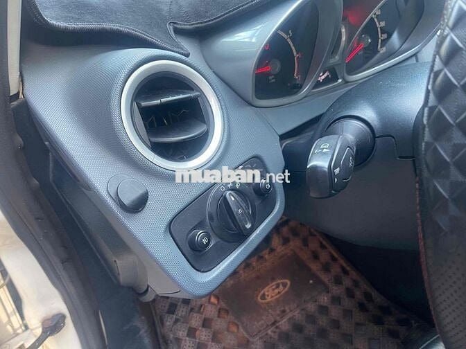 Ford Fiesta 2011 1.6 AT Hatchback - 95000 km