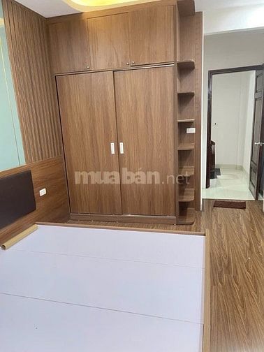 BÁN NHÀ PHỐ LỤA,VẠN PHÚC,5tầng,giá7,8tỷ cách 20m oto