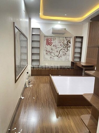 BÁN NHÀ PHỐ LỤA,VẠN PHÚC,5tầng,giá7,8tỷ cách 20m oto