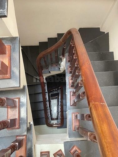 BÁN NHÀ PHỐ LỤA,VẠN PHÚC,5tầng,giá7,8tỷ cách 20m oto