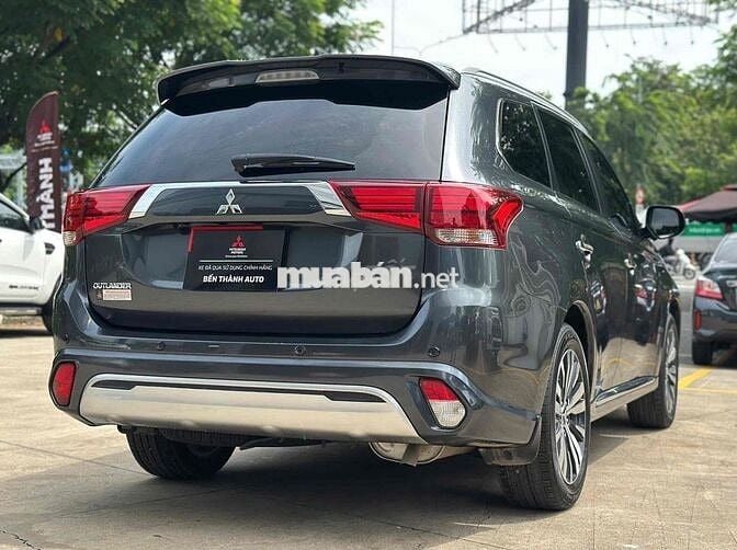 OUTLANDER PREMIUM 2023 ĐI 30.000KM - TRẢ GÓP BANK