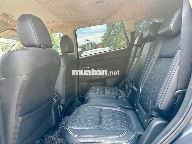 OUTLANDER PREMIUM 2023 ĐI 30.000KM - TRẢ GÓP BANK