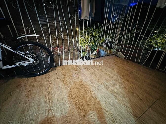 CHUNG CƯ SIÊU HIẾM- VIEW HỒ GIẢNG VÕ + KHÁCH SẠN DÁT VÀNG-TIỆN ÍCH NGẬ