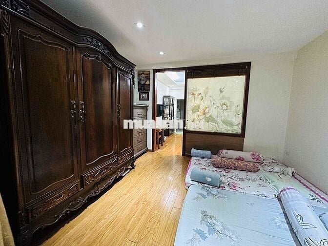 CHUNG CƯ SIÊU HIẾM- VIEW HỒ GIẢNG VÕ + KHÁCH SẠN DÁT VÀNG-TIỆN ÍCH NGẬ