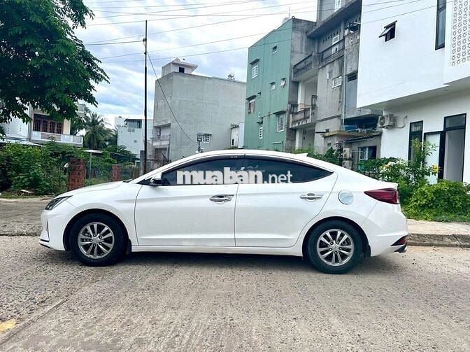 Hyundai Elantra 2020 1.6 AT - 3800 km