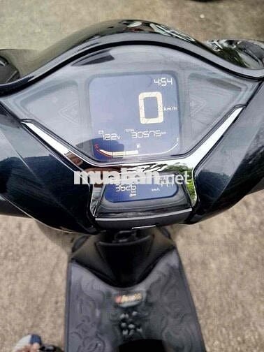 Chính chủ cần bán SH 160 đời 2023