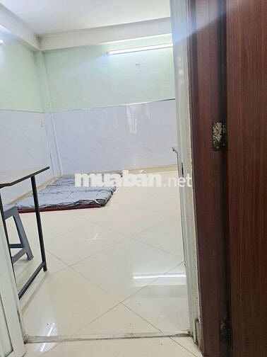 phòng riêng biệt tự do,có nội thất như hình 217/9/2 Bùi Đình Túy