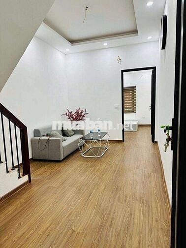 TẬP THỂ BÙI NGỌC DƯƠG , DTS 16M sử dụng thực tế 90M VF3 đỗ chân CThag TẬP THỂ BÙI NGỌC DƯƠG , DTS 16M sử dụng thực tế 90M VF3 đỗ chân CThag