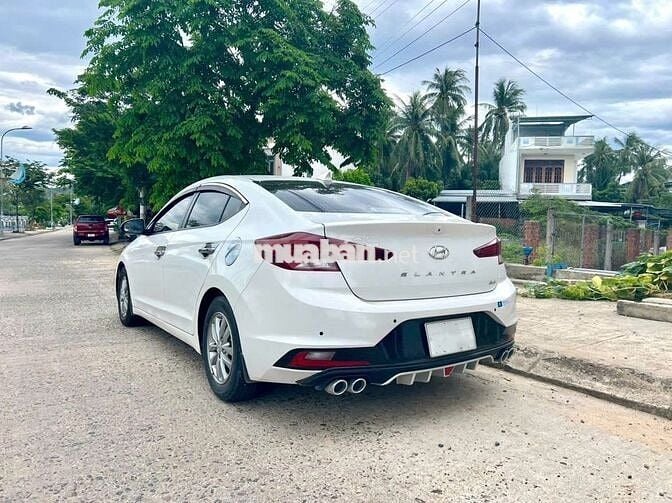 Hyundai Elantra 2020 1.6 AT - 3800 km