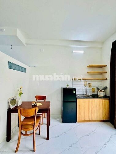 CHO THUÊ PHÒNG BANCON + FULL NT Ở VƯỜN LÀI , Q12 GẦN NTS