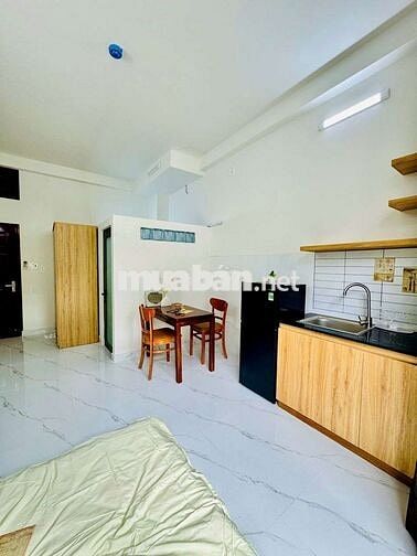 CHO THUÊ PHÒNG BANCON + FULL NT Ở VƯỜN LÀI , Q12 GẦN NTS