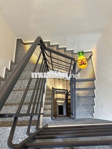 Bán nhà mới 130m2 ngang 5.1m sổ vuông xây đúc 7Tầng có hầm + thang máy