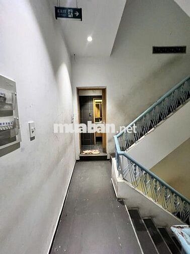 54A TRƯƠNG ĐỊNH P. BẾN THÀNH Q1 , DTSD : 300M2 NGANG 5M , CÓ 4 TẦNG