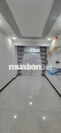 NHÀ MỚI ĐẸP ĐƯỜNG VÕ VĂN KIỆT P1 Q5 2 LẦU CHO THUÊ GIÁ 14TR