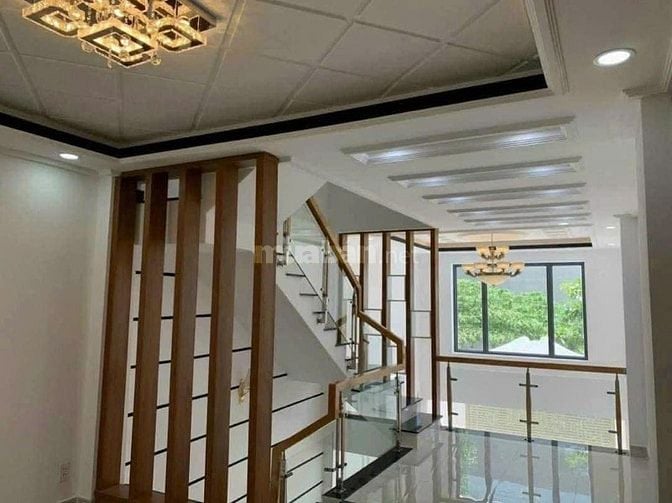 Ban nhà 4 lầu đường 1 long trường 5 tỷ 5