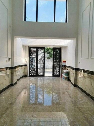Ban nhà 4 lầu đường 1 long trường 5 tỷ 5