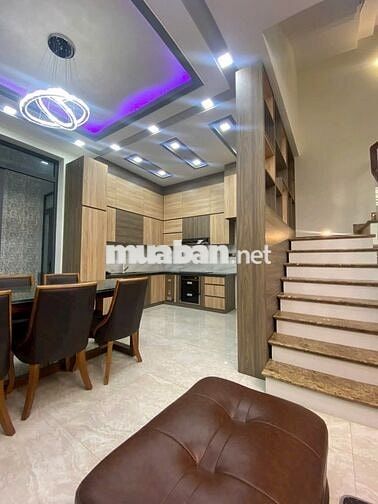 Nhà 2 Tầng, Sổ Hồng Riêng, Chỉ 2.6 Tỷ – Huỳnh Tấn Phát, P. Tân Phú
