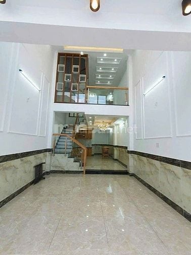 Ban nhà 4 lầu đường 1 long trường 5 tỷ 5