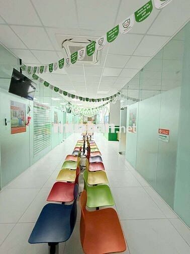 Mặt tiền nguyễn văn khối ngang  11m dài 45m