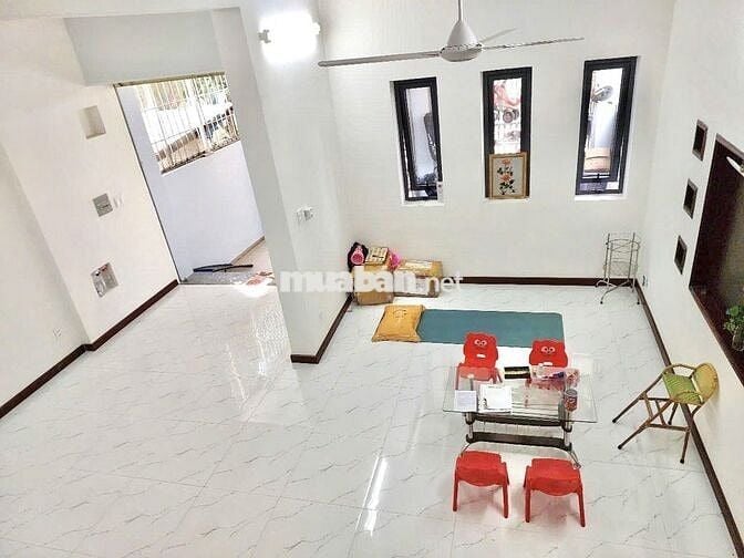 11.7 tỷ ngang 6.13 viêw cong vien bờ song. Dường 27 hbc thủ đức