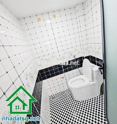 Nhỉnh 2 tỷ có ngay nhà 3 tầng tại Trần Văn Quang, Tân Bình.