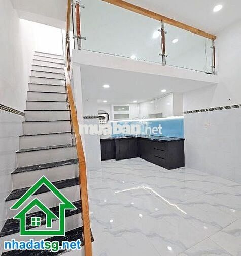 Nhỉnh 2 tỷ có ngay nhà 3 tầng tại Trần Văn Quang, Tân Bình.