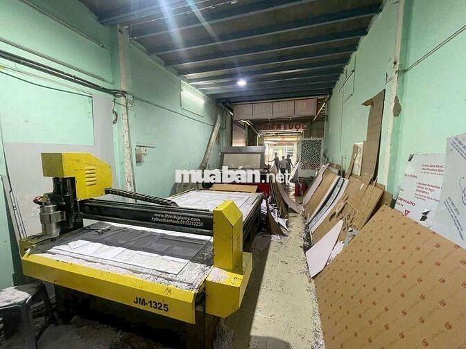 Cho thuê kho DT: 8 x 18m² gác Lửng. Điện 3pha  giá 18Tr