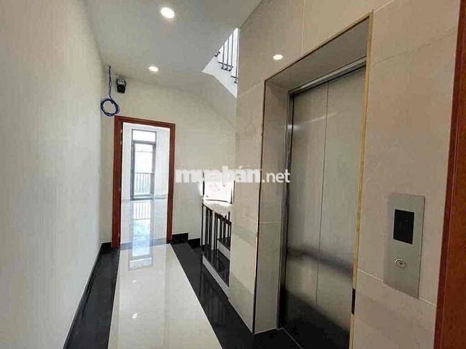 CÓ THANG MÁY, MỚI 100%, GẦN KHU TÊN LỬA