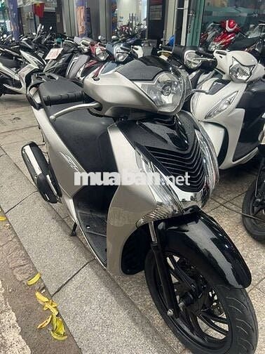 Honda SH 150 2015 mới 90% Bstp chính chủ
