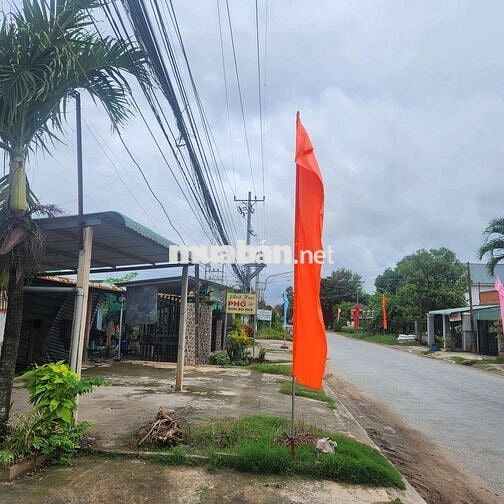 Bán nhà mặt tiền đường 821 (chính chủ)