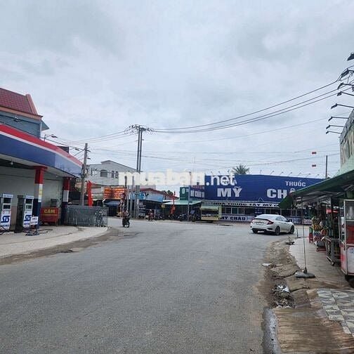 Bán nhà mặt tiền đường 821 (chính chủ)