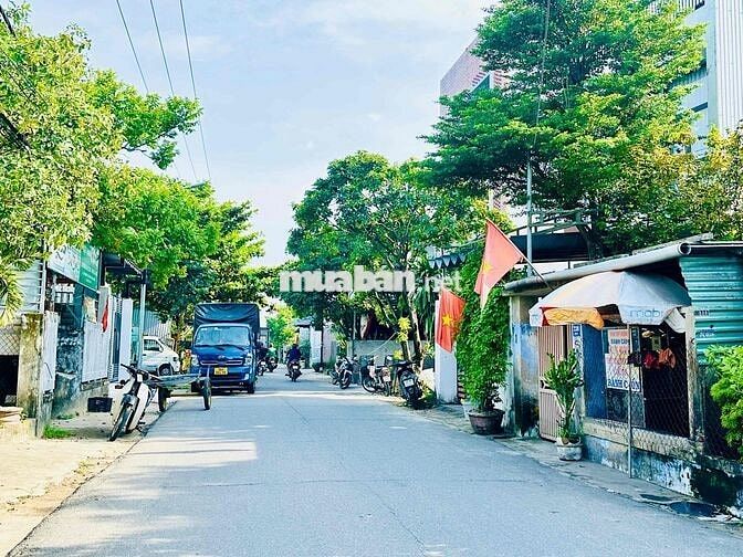 Mặt Tiền Bình Kỳ Hòa Quý.Đường 7m5 quy hoạch có lề mỗi bên 3m.
