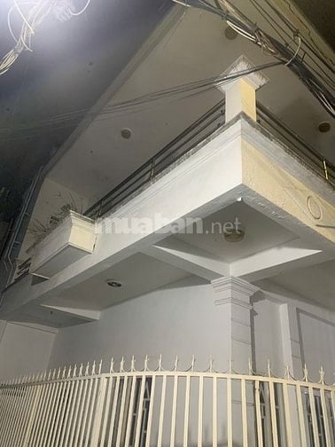 nhà mới 6x111 lầu 2pn  Lưu  Lê Văn Thọ gv