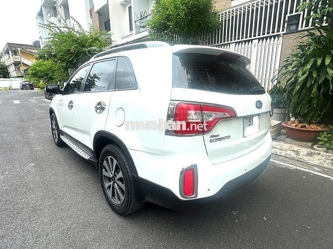 Bán xe Sorento 2014 GATH,bản new,cửa sổ trời