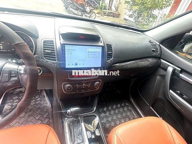Bán xe Sorento 2014 GATH,bản new,cửa sổ trời