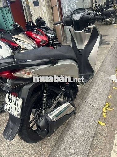Honda SH 150 2015 mới 90% Bstp chính chủ