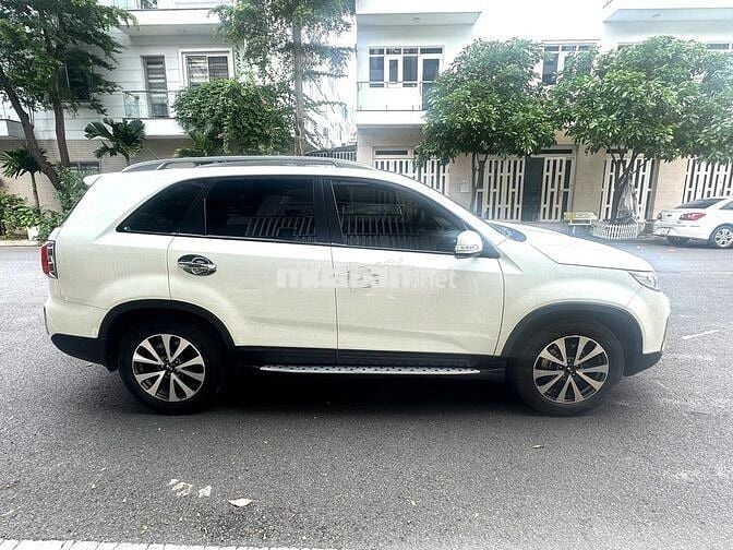 Bán xe Sorento 2014 GATH,bản new,cửa sổ trời