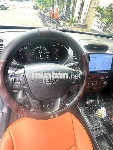 Bán xe Sorento 2014 GATH,bản new,cửa sổ trời