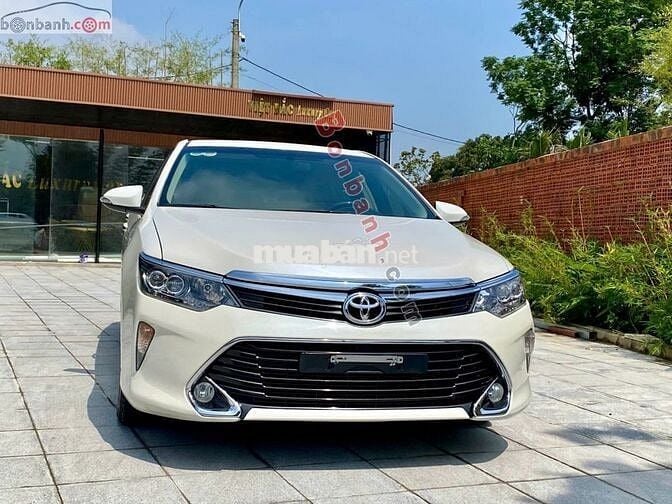 Toyota Camry 2.0E 2019 - 666 Triệu