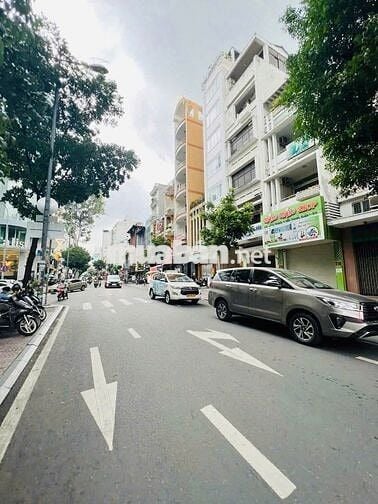 CHO THUÊ MẶT BẰNG TRỆT + LỬNG LÝ TỰ TRỌNG. Đối Diện Chợ Bến Thành