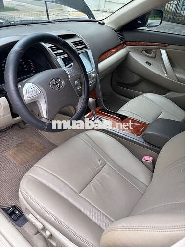 Toyota Camry 2.4G AT Model 2009 ODO 88.000km