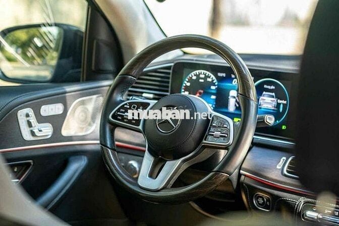 Mercedes Benz GLS Class model 2022 450- 41000 km