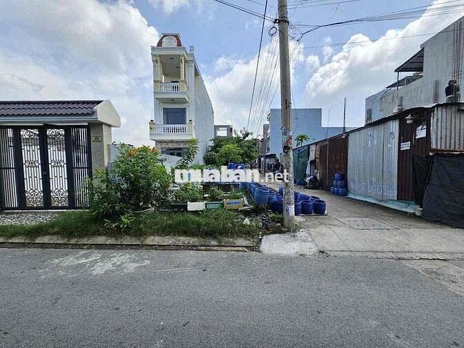 Đất mặt tiền rộng 123,9m2 gần chợ, p Đông Hoà, Tp Dĩ An