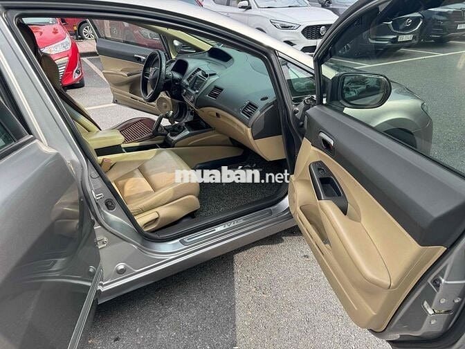 Honda Civic 2007 1.8 MT - 100000 km