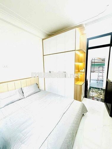 Bán gấp nhà 5 tầng Khương Trung, 5 phòng ngủ, MT 3.1m, giá nhỉnh 6tỷ.