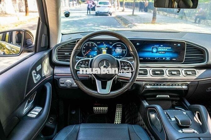 Mercedes Benz GLS Class model 2022 450- 41000 km